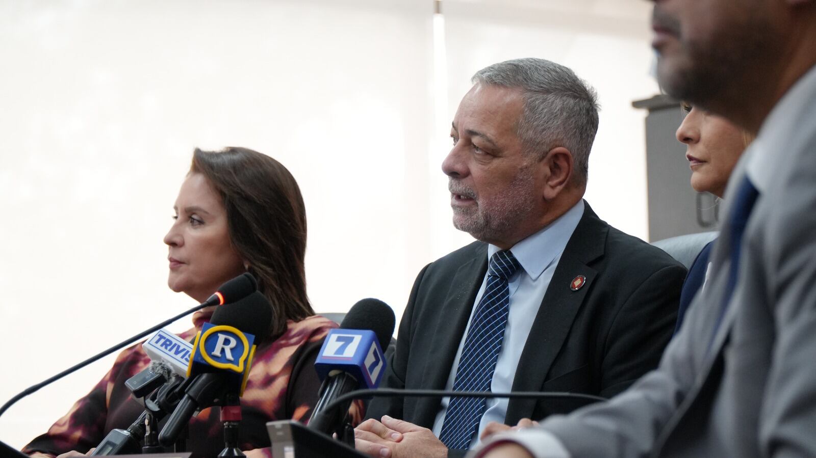 Conferencia de prensa de la Junta Directiva del Colegio de Abogados, en la que rechazaron los recortes presupuestarios al Poder Judicial.