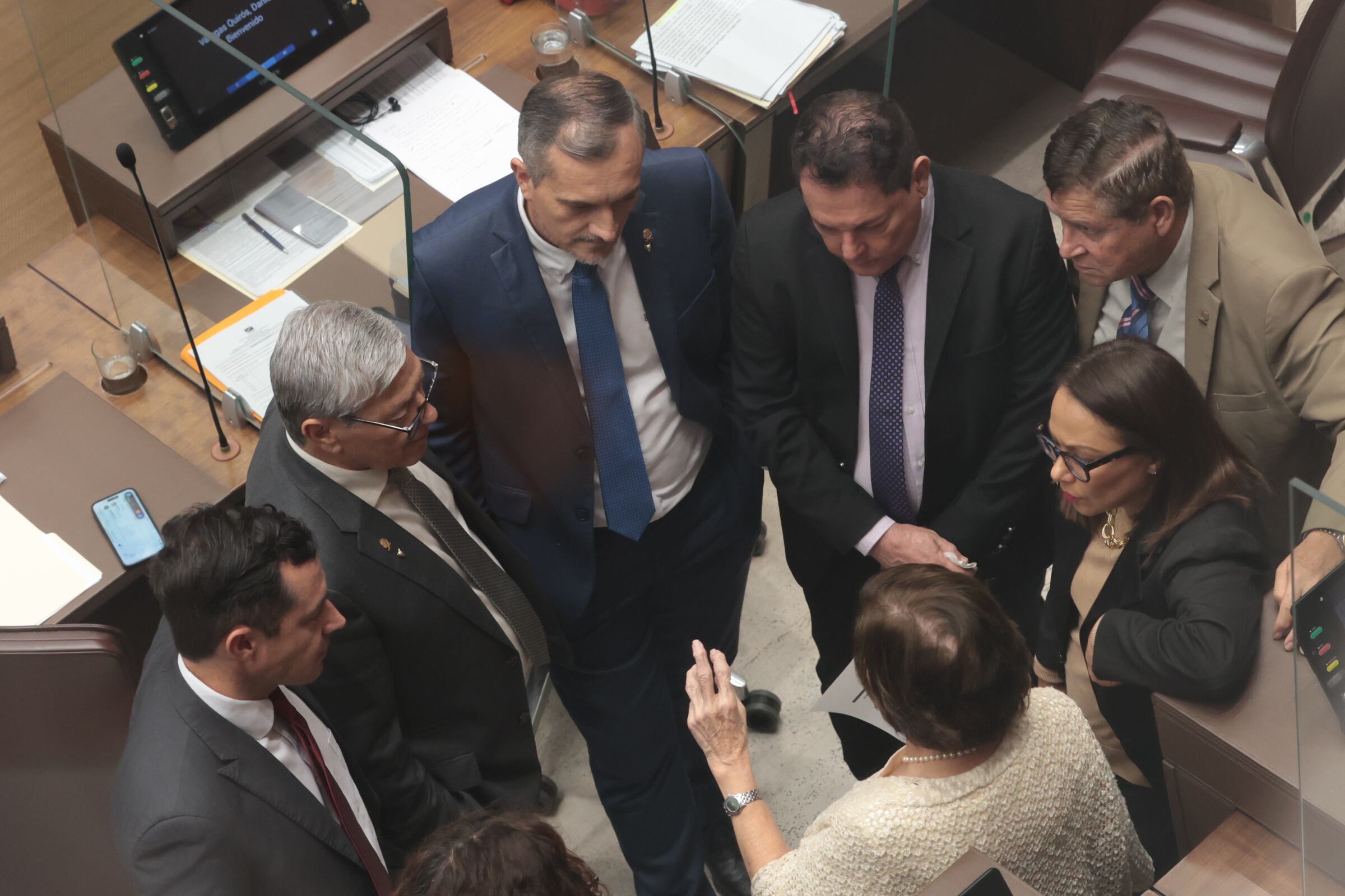 Elección de la comisión de levantamiento de inmunidad de Rodrigo Chaves