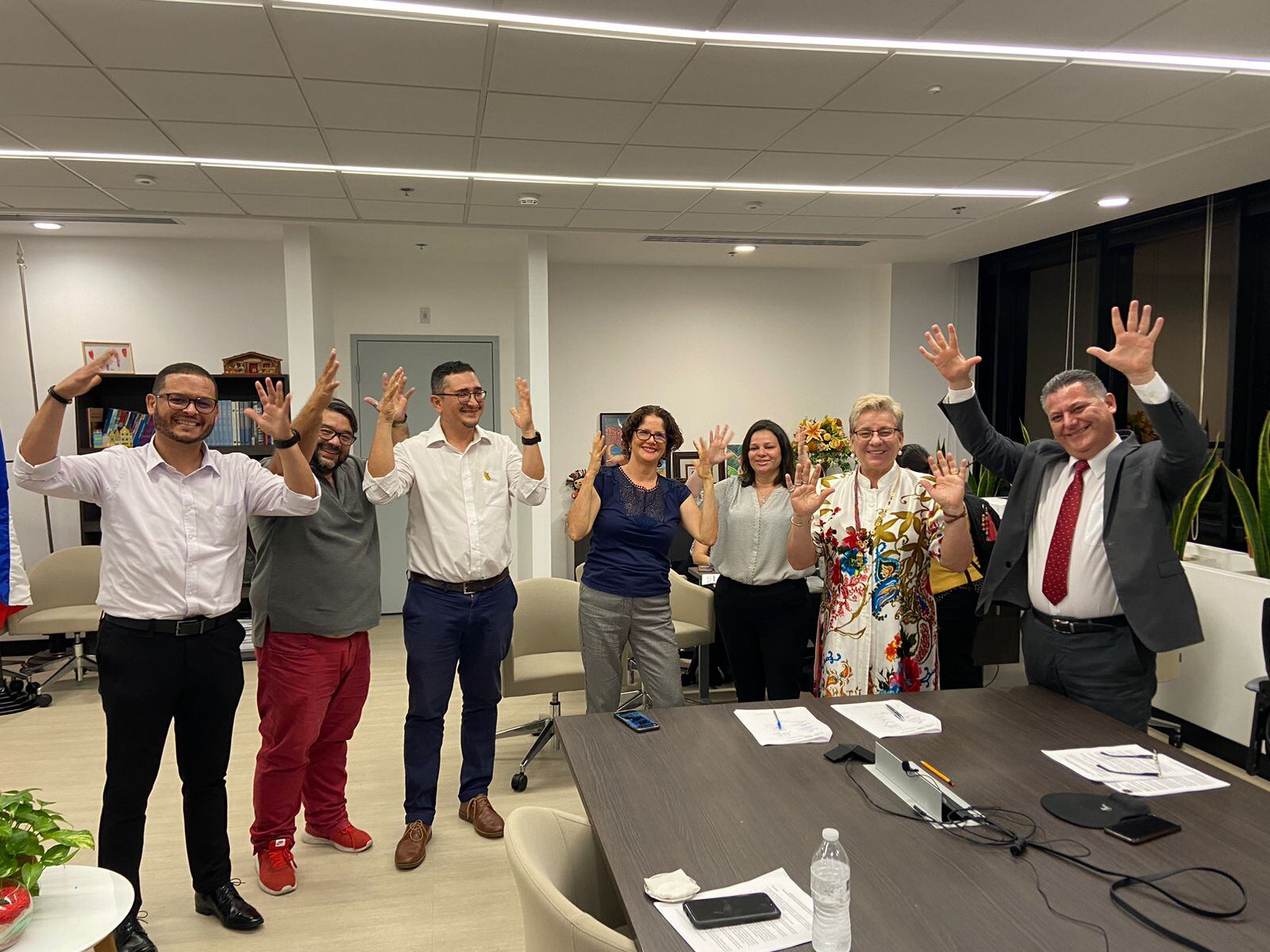 Actualmente, hay 67 personas estudiantes sordos adultas matriculadas en el SESA, quienes, de acuerdo con la orden del MEP, deben pasar a estudiar al Cindea.