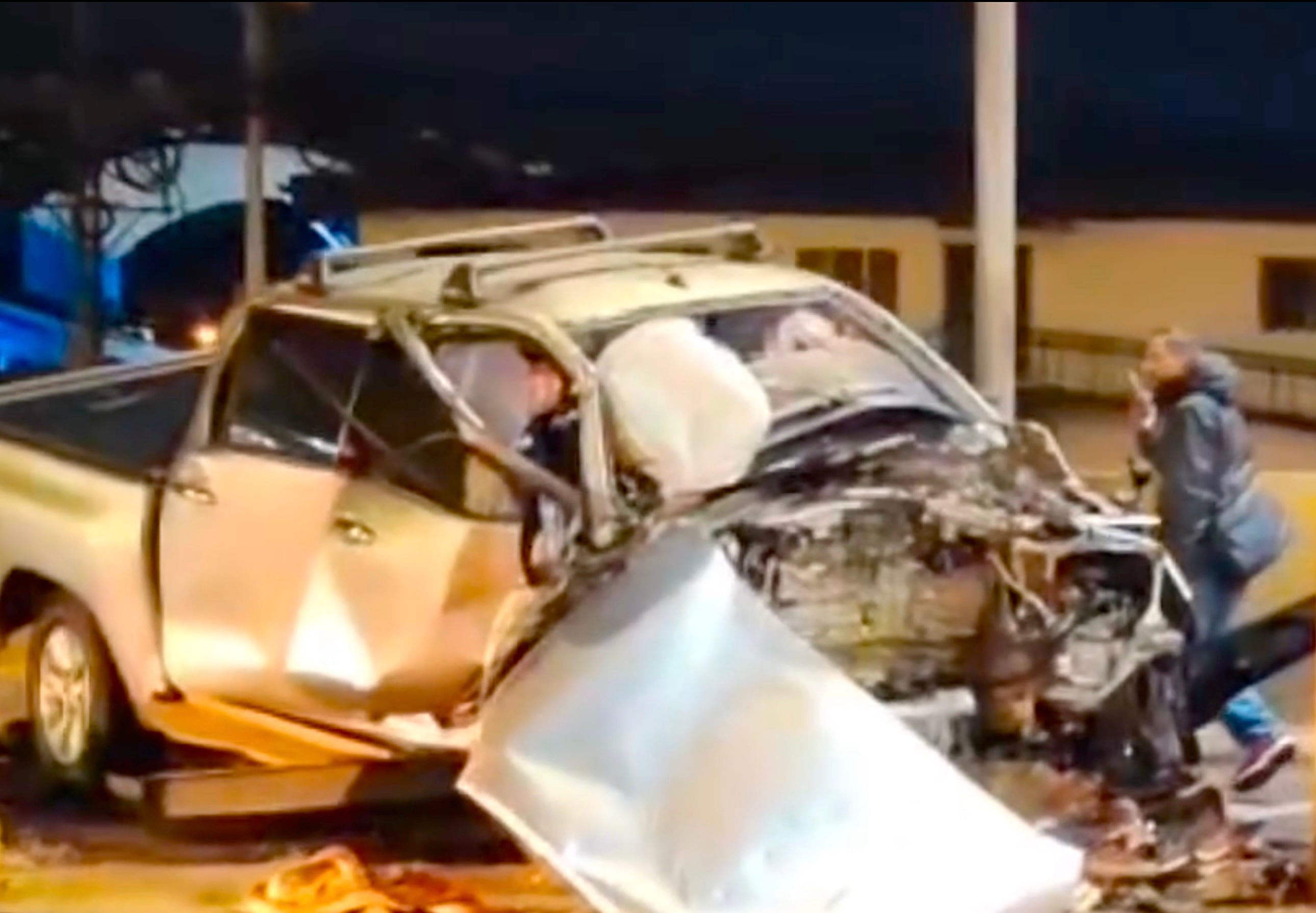 Un hombre falleció tras colisionar su vehículo contra un objeto fijo en las cercanías de un peaje en Alajuela; cuando llegaron los socorristas, ya no presentaba signos de vida.