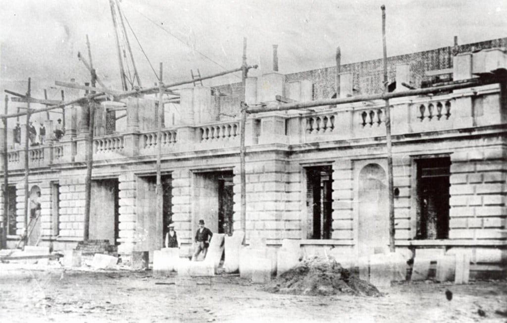 Construcción del Teatro Nacional.