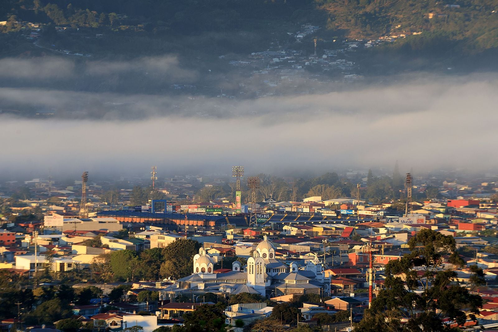 Cartago, Costa Rica, Clima, Nublado, amanecer.