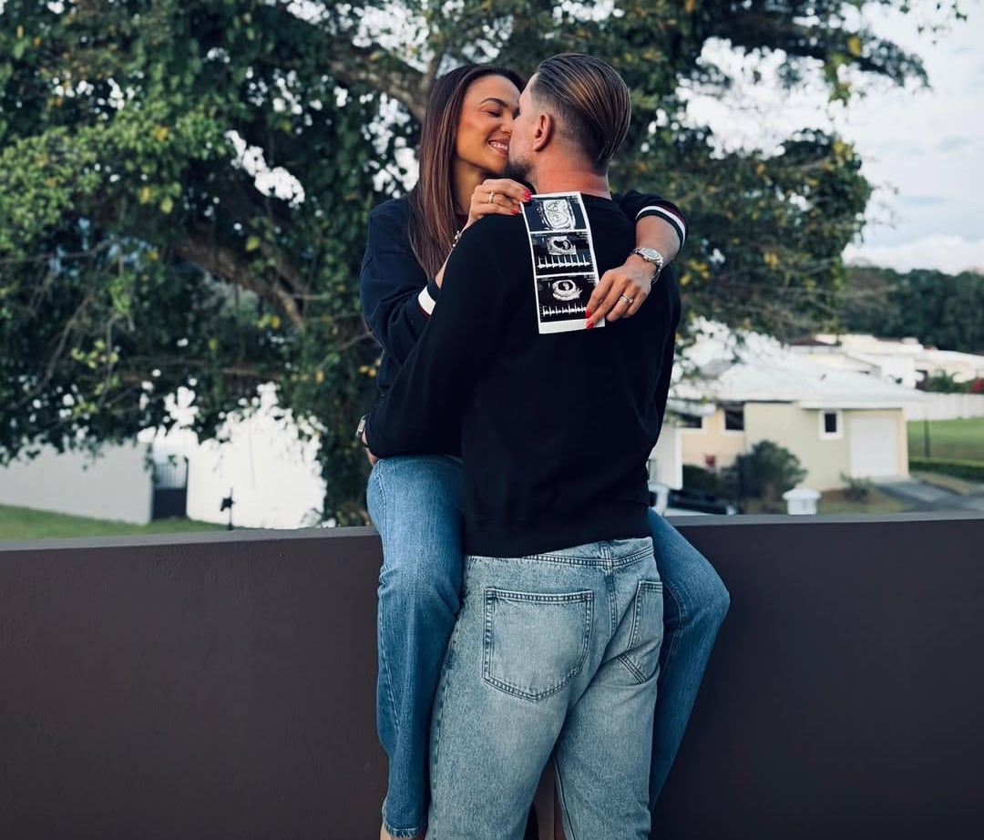 Exmodelo y exjugador del Saprissa y Herediano confirman embarazo