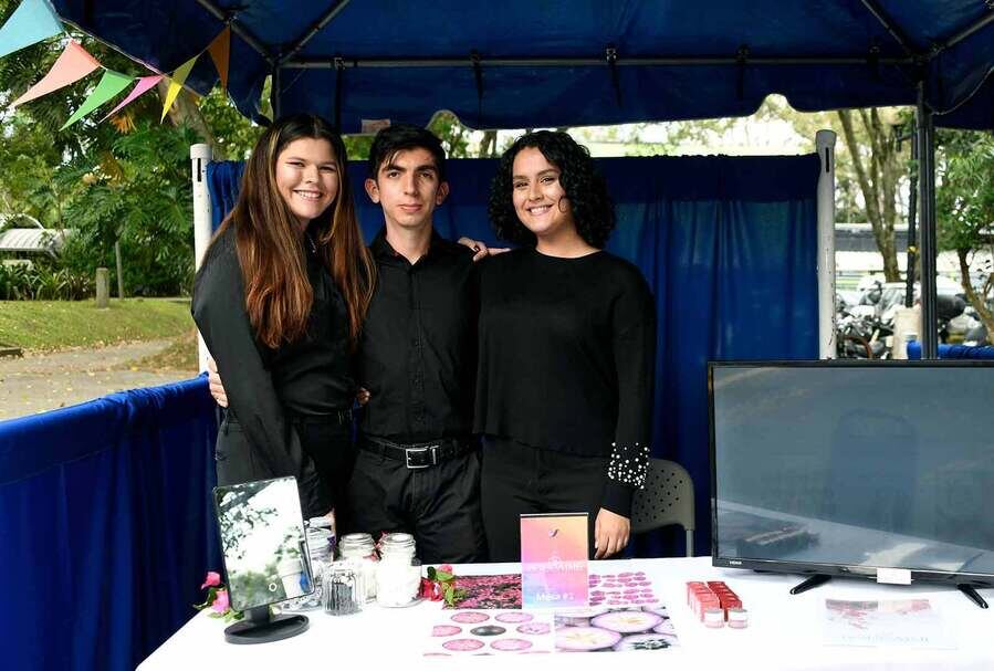 Ellos son los ganadores del segundo lugar.
Fotografía: Laura Rodríguez Rodríguez / UCR