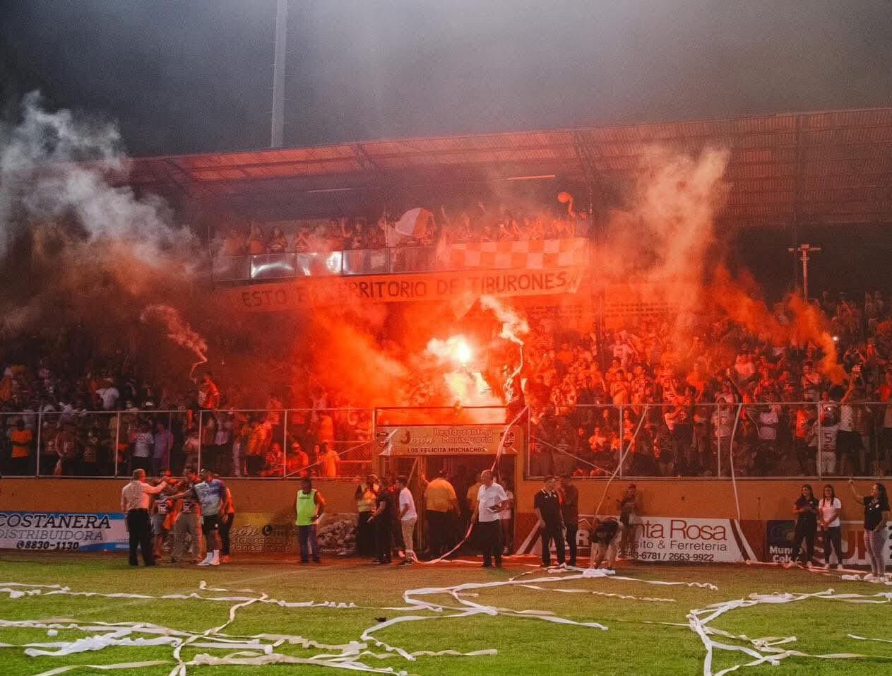 El ministerio de Salud aseguró que la zona de VIP del Miguel 'Lito' Pérez no es una estructurada avalada para tener aficionados,.