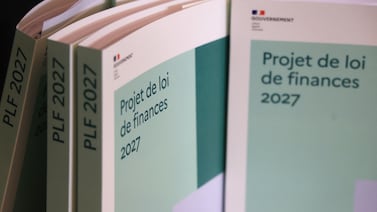 Gobierno francés plantea un fuerte ajuste fiscal en un clima de creciente malestar social