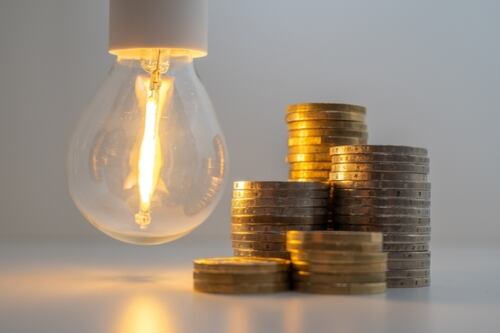 El Instituto Costarricense de Electricidad (ICE) pidió el viernes 5 de setiembre un aumento de casi el 40% en las tarifas de electricidad que ya estaban previstas para el año 2026, anunció este lunes la Autoridad Reguladora de los Servicios Públicos (Aresep).