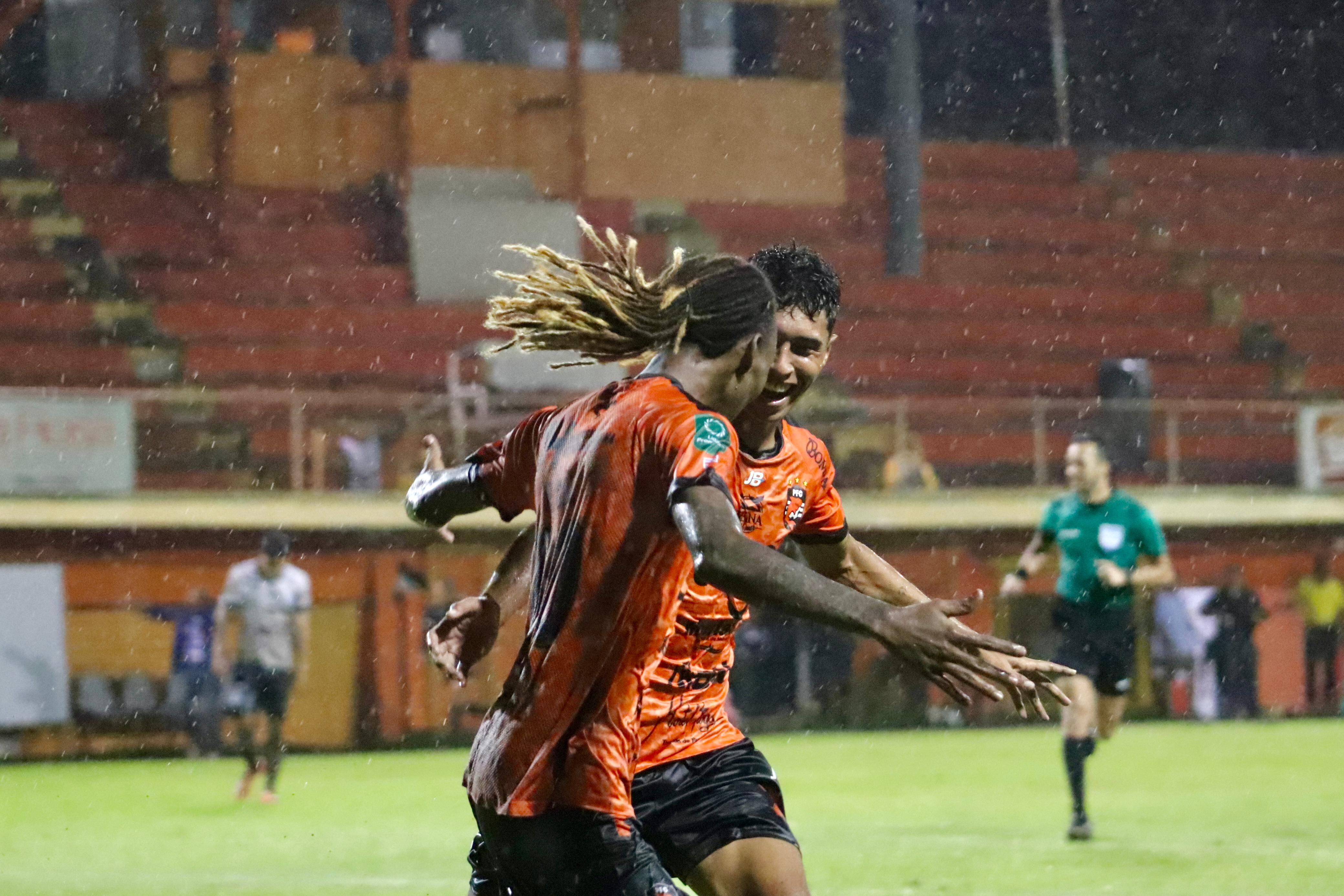 Puntarenas vs Cartaginés