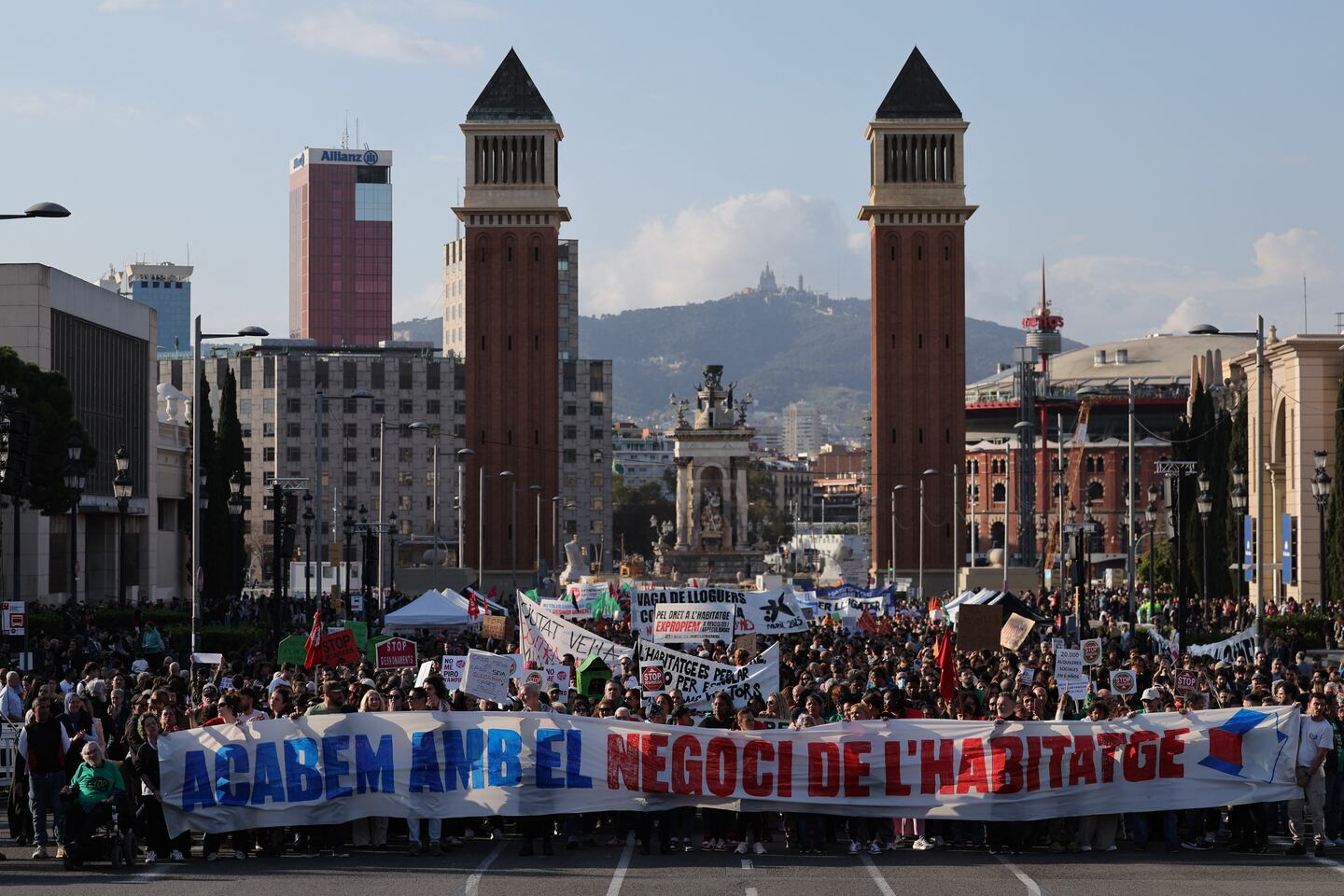 Indignados protestan en España contra alto precio de alquileres y ...