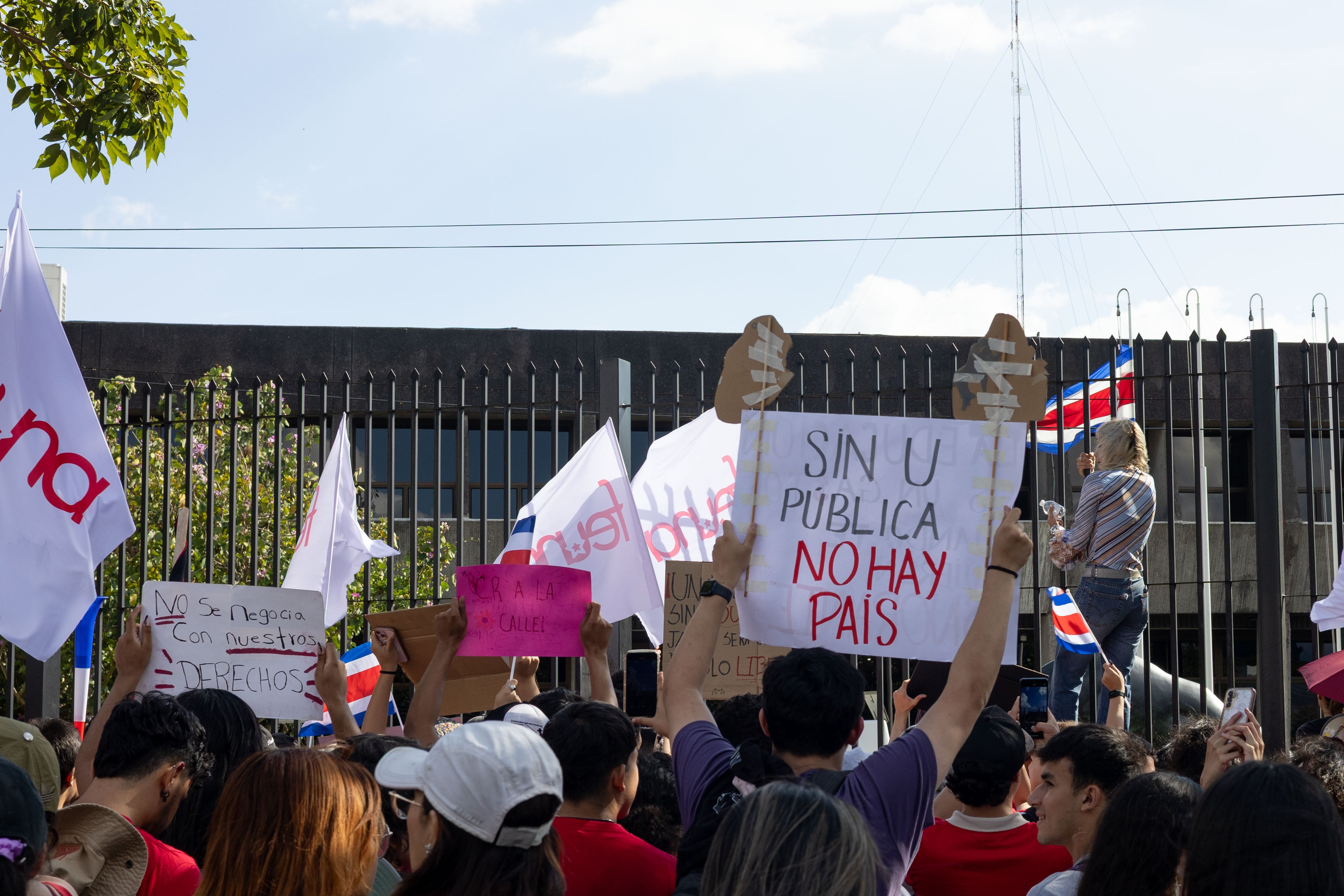 FEES, tercera fecha de negociación