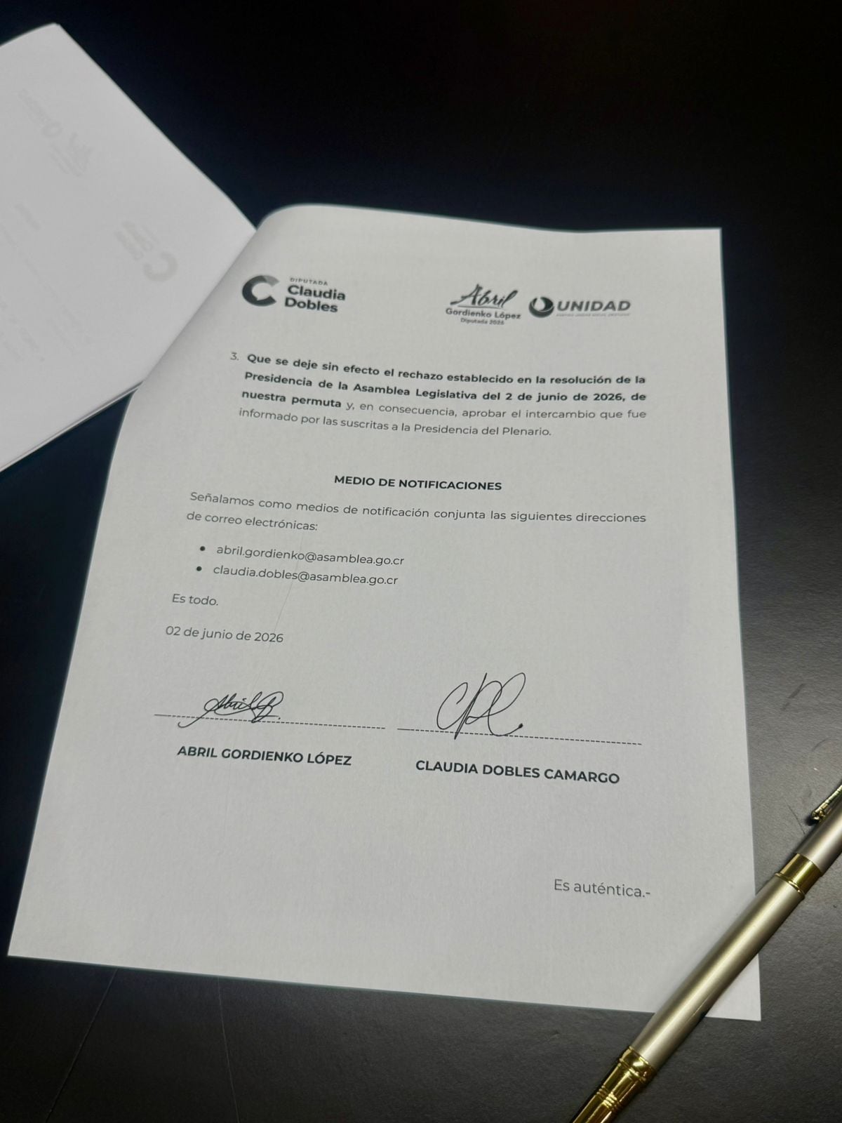 El recurso interpuesto por las legisladoras busca que la Sala Constitucional anule la decisión de Yara Jiménez de prohibir el intercambio de comisiones entre partidos distintos.