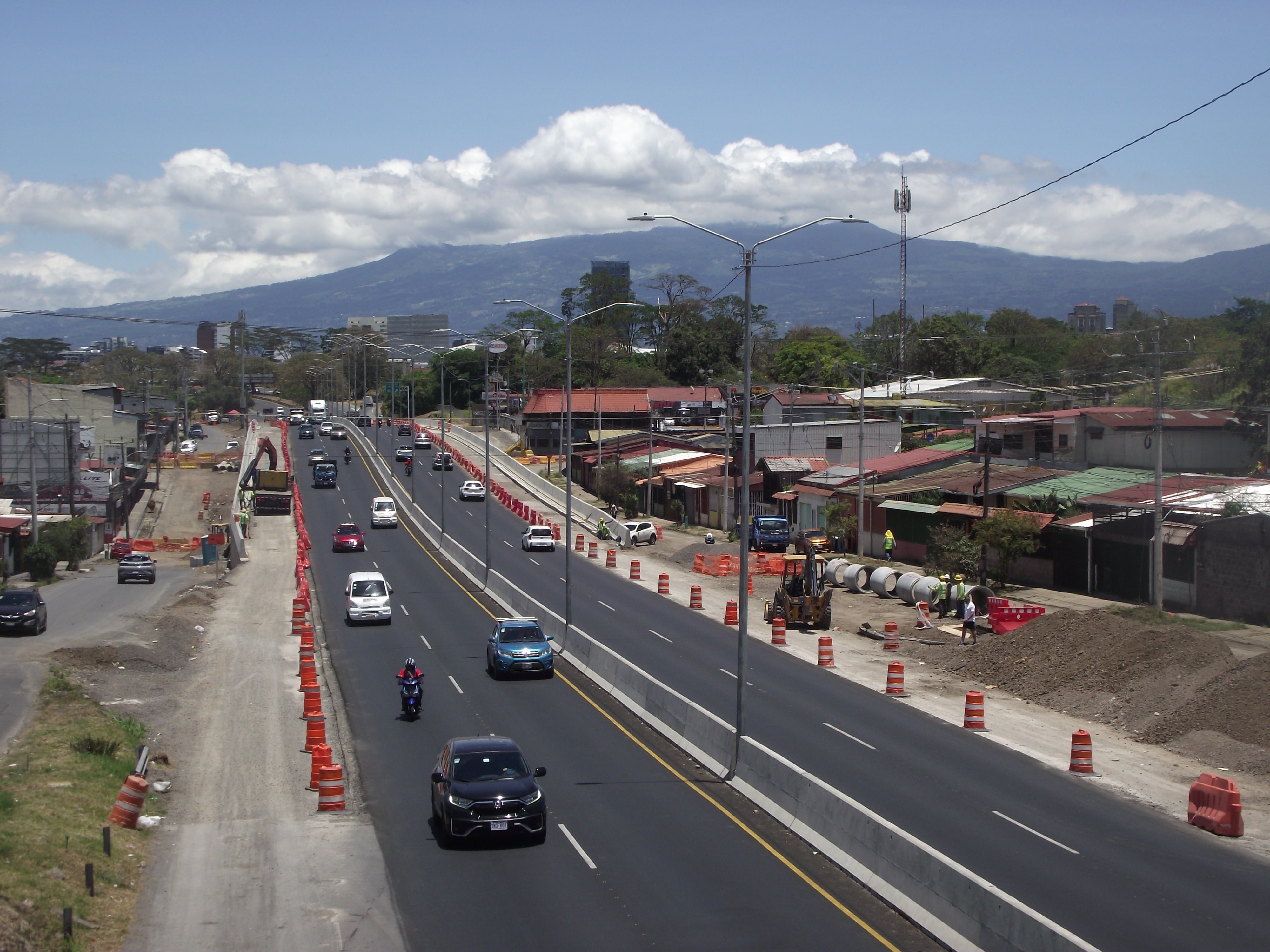 El túnel de Hatillos avanza 68%. Faltan obras clave como drenaje, carriles y paso inferior. Inversión alcanza ¢4.270 millones.