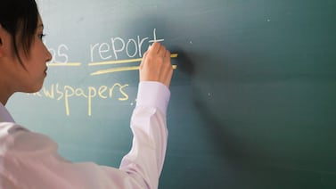 UNA abre curso intensivo de inglés con financiamiento: así puede matricularse