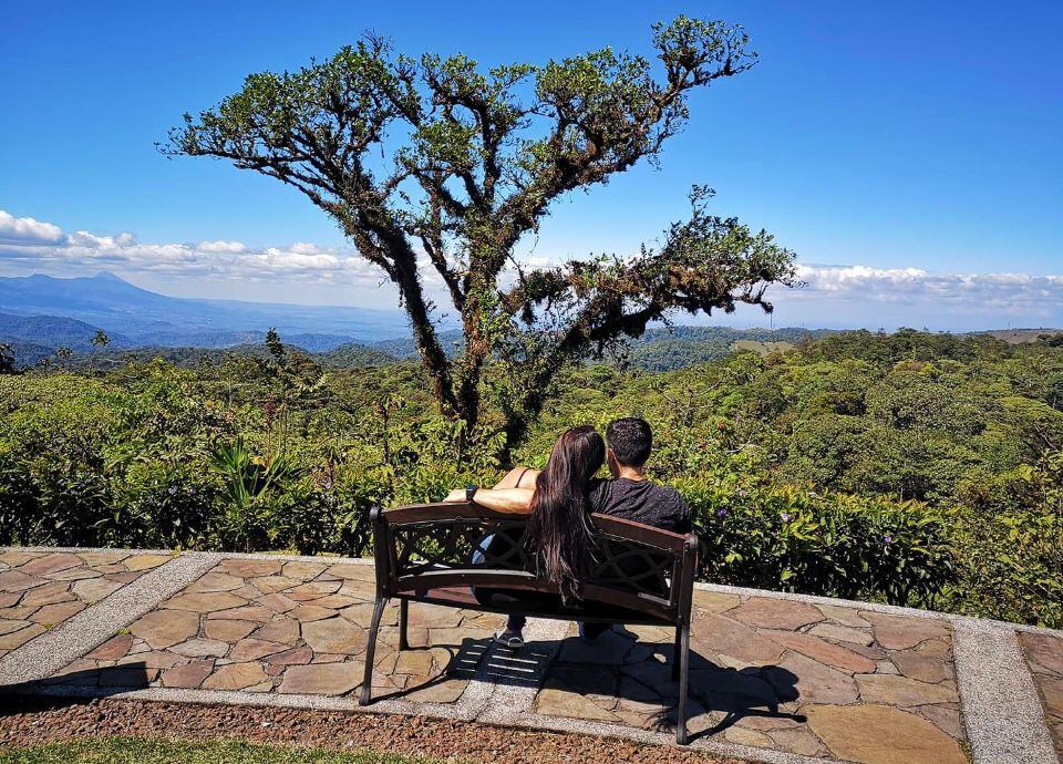 Revista Hola es Lola. Material exclusivo de LN.