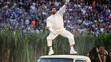 Bad Bunny recibe reconocimiento por su labor al difundir el idioma español