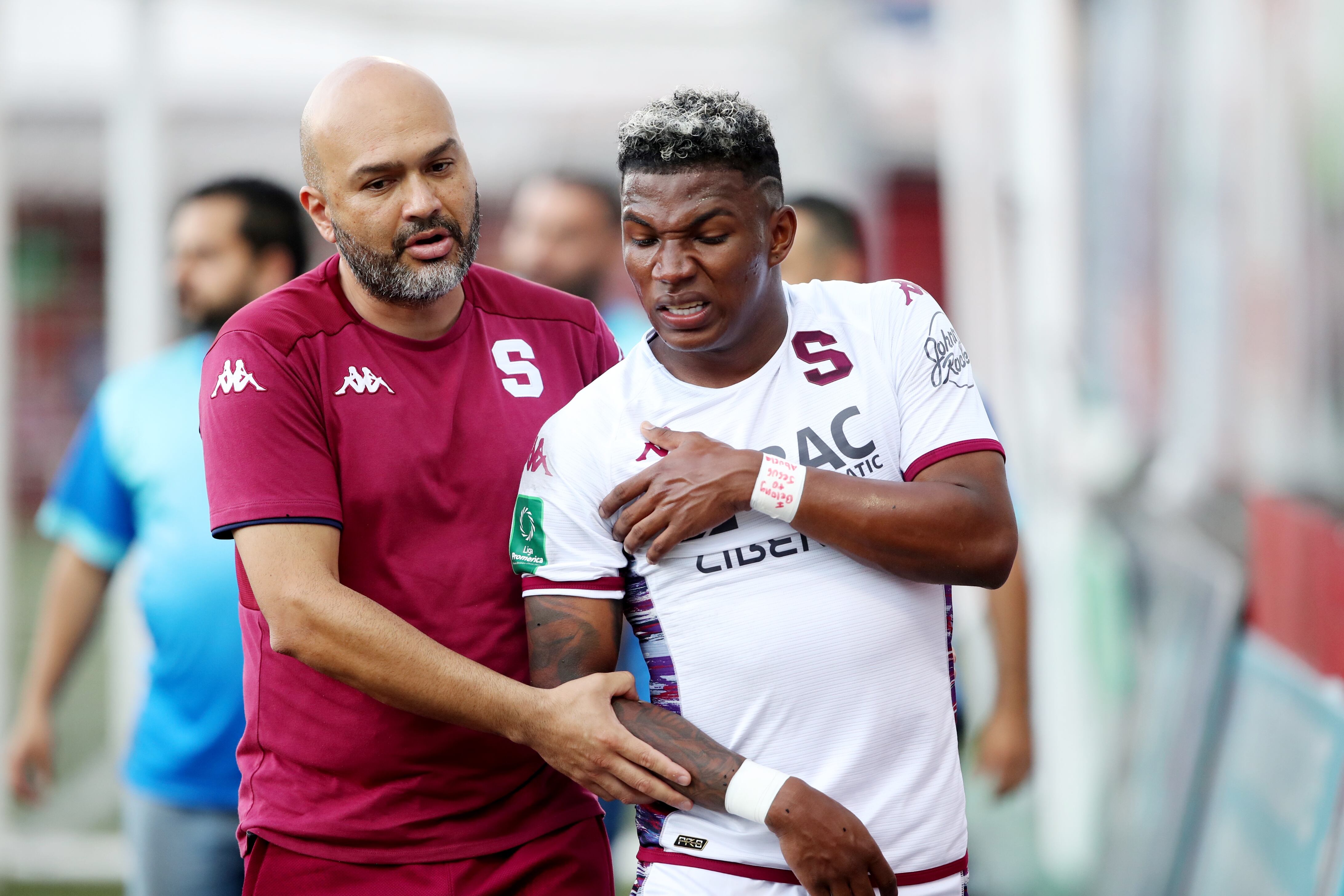 01/03/2024/ Juego entre Santos de Guapiles vs Deportivo Saprissa por el torneo Clausura de la Liga Promerica en el estadio Ebal Rodríguez / Foto John Durán