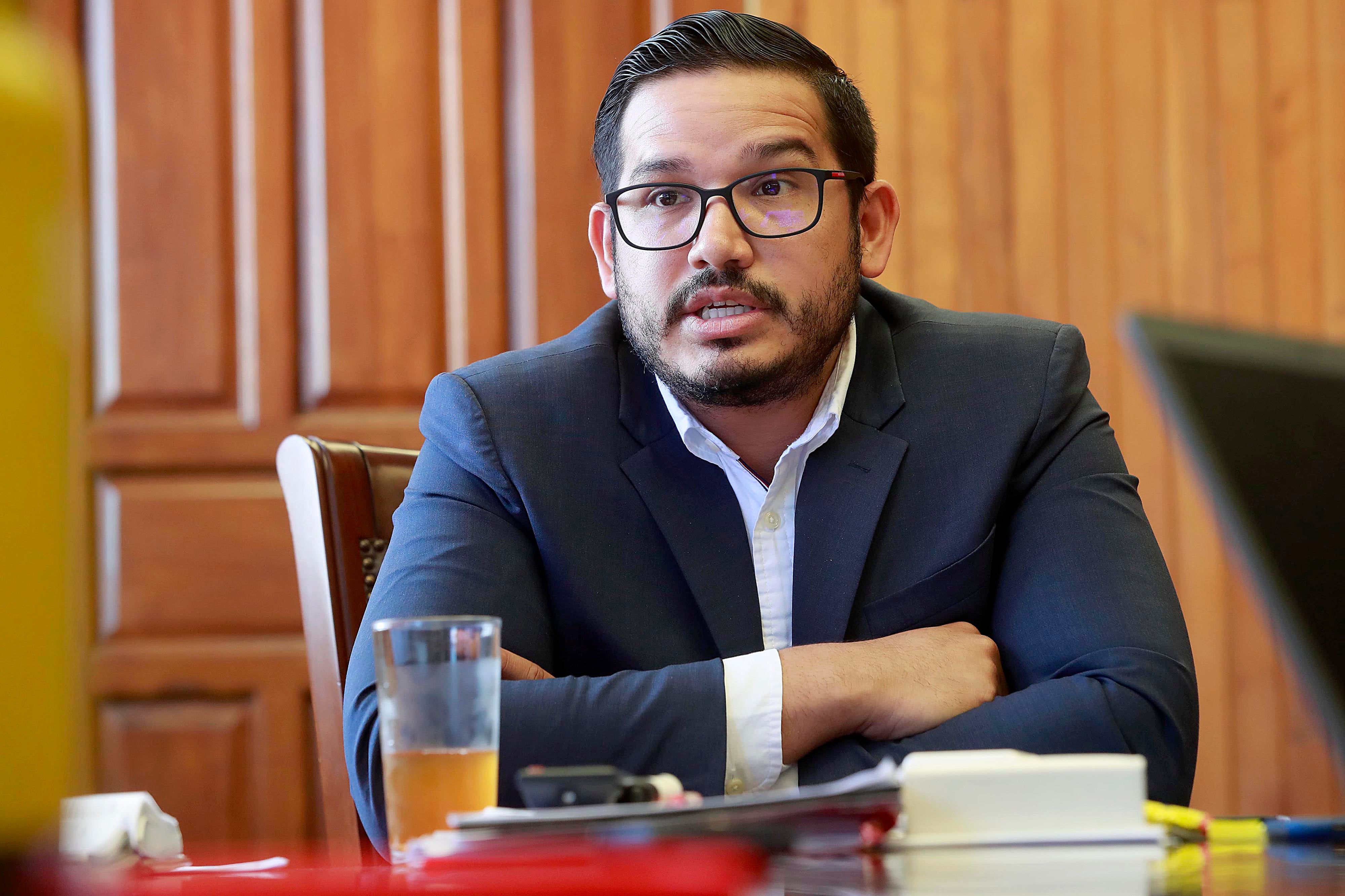 27/11/2023 Sabana Sur. Victor Carvajal, ministro de Agricultura en entrevista relacionada con los escáneres para detectar el posible ingreso y salida de droga.