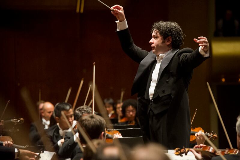 Artistas como Pharrell Williams y Gustavo Dudamel participarán en las actividades de reapertura de la catedral Notre Dame que se quemó en abril del 2015.