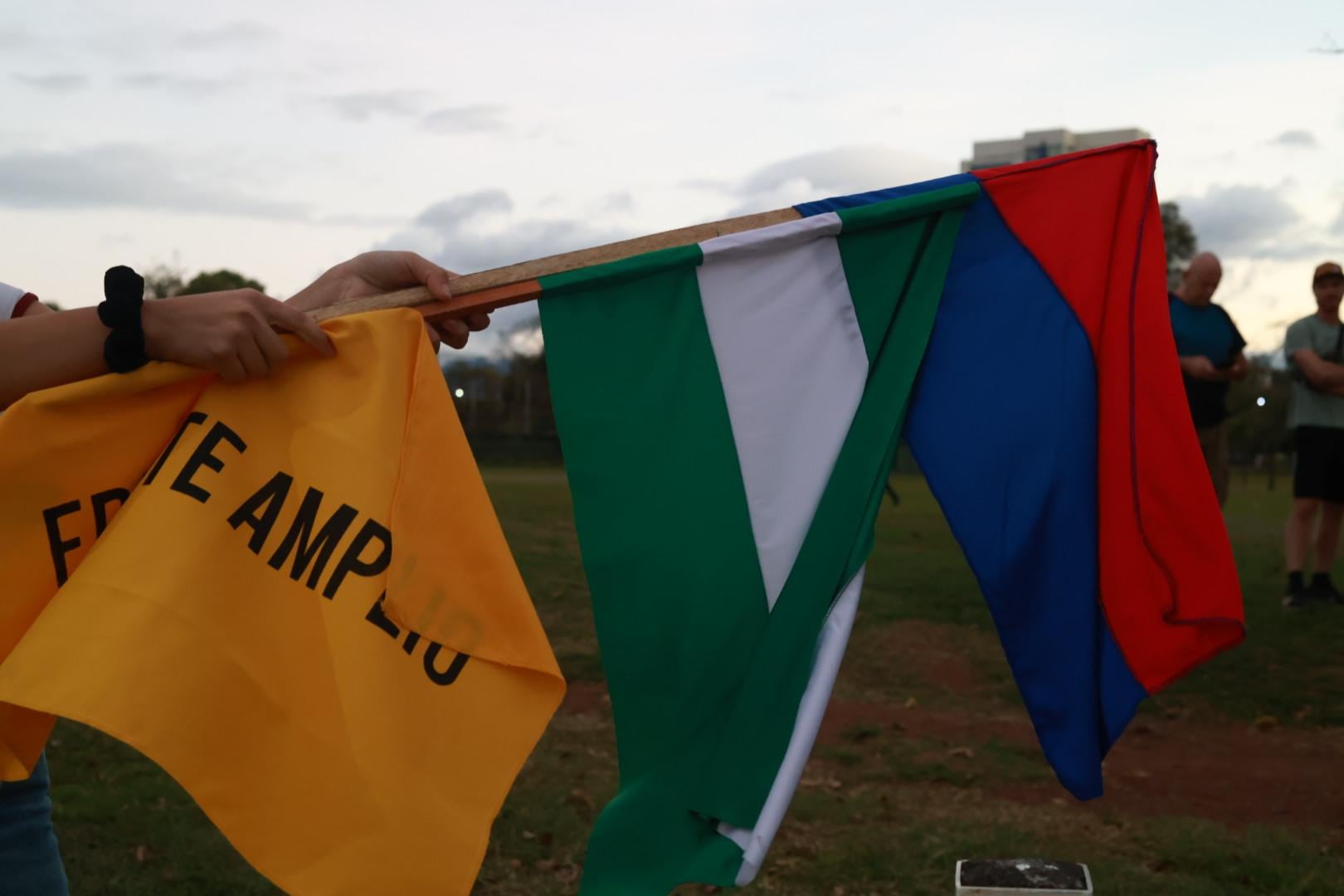 Así es el ambiente previo al debate de Teletica