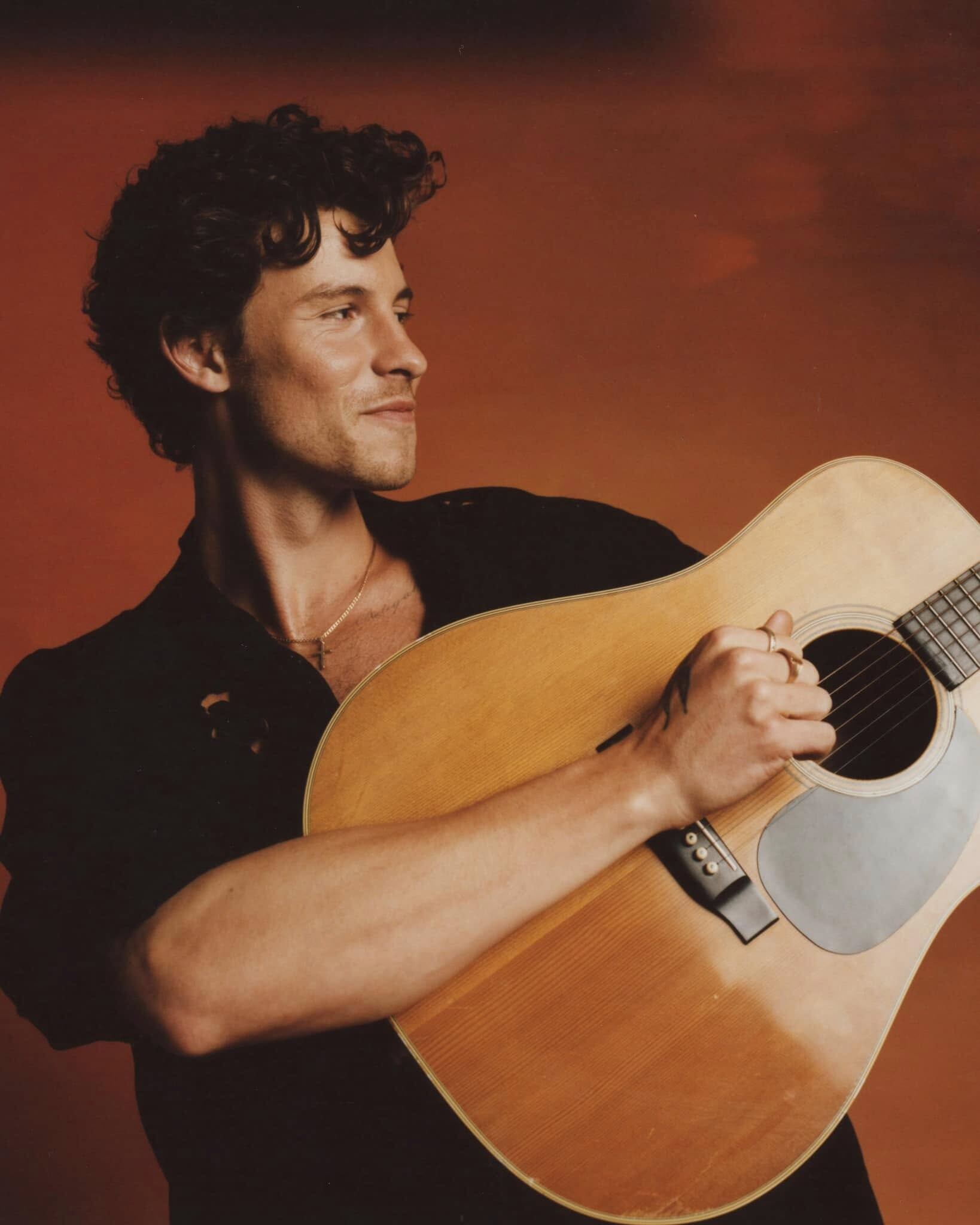 Imágenes de artistas como Joaquín Sabina, Shawn Mendes, Incubus, Camilo, Ha-Ash y otros que se presentarán en concierto en Costa Rica en el 2025.