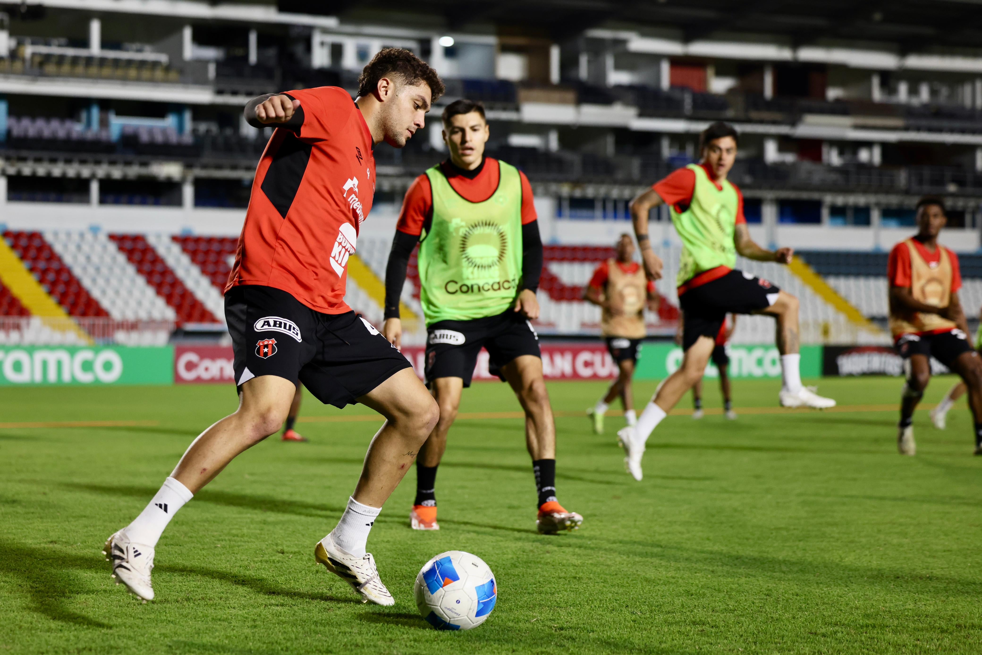 Liga Deportiva Alajuelense necesita goles contra Motagua, en el partido definitivo de los cuartos de final de la Copa Centroamericana de Concacaf.