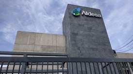 La Nacion logo
