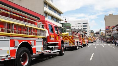 Desbordamiento de río en Cartago obliga a evacuar a nueve personas