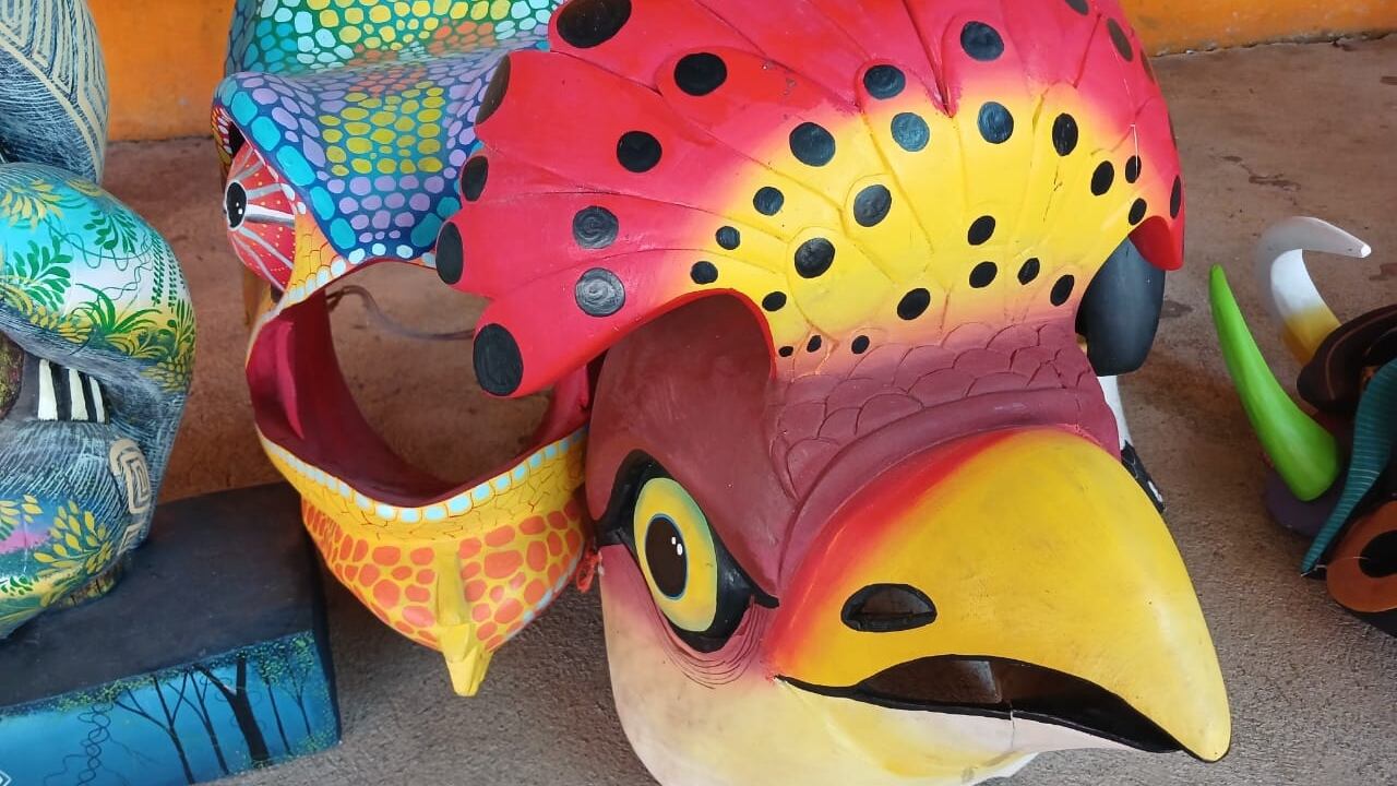 La comunidad indígena de Rey Curré se ubica en el cantón de Buenos Aires, provincia de Puntarenas.