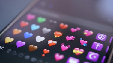 Este es el emoji que casi todos desaprueban en el trabajo, según estudio