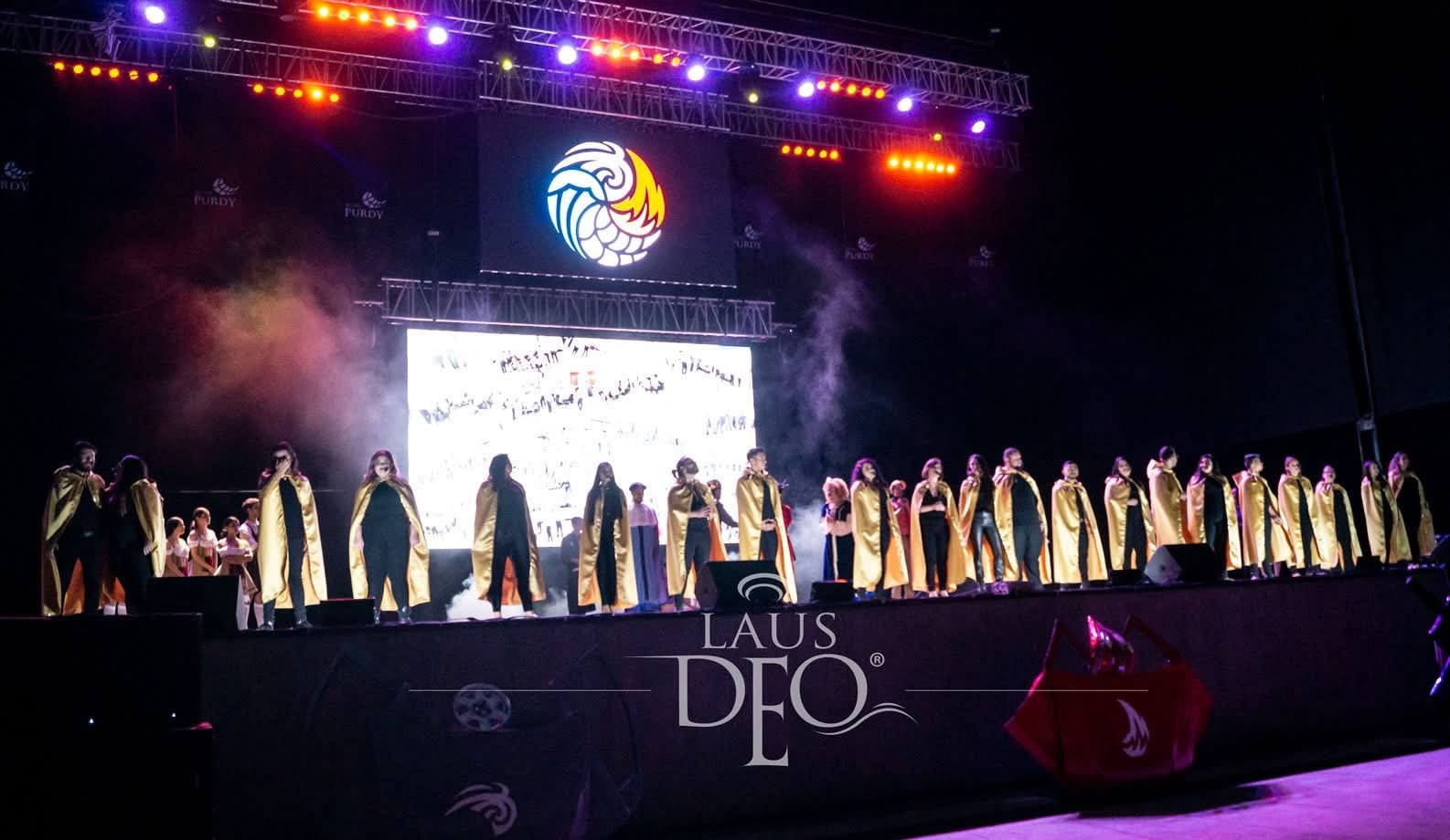 El compromiso con la música ha llevado a varios integrantes a profesionalizarse en el canto y en diversas áreas musicales.