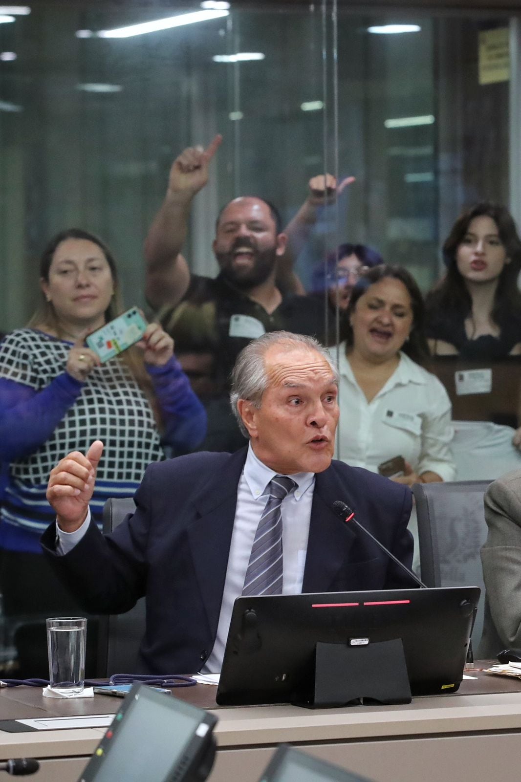 08/04/2024 Asamblea Legislativa. Gustavo Rojas Antillón, presidente de la Fundación del Castella fue cuestionado por los diputados de la Comisión de Heredia de la Asamblea Legislativa por la venta del Teatro Arnoldo Herrera del Conservatorio del Castella. Foto: John Durán