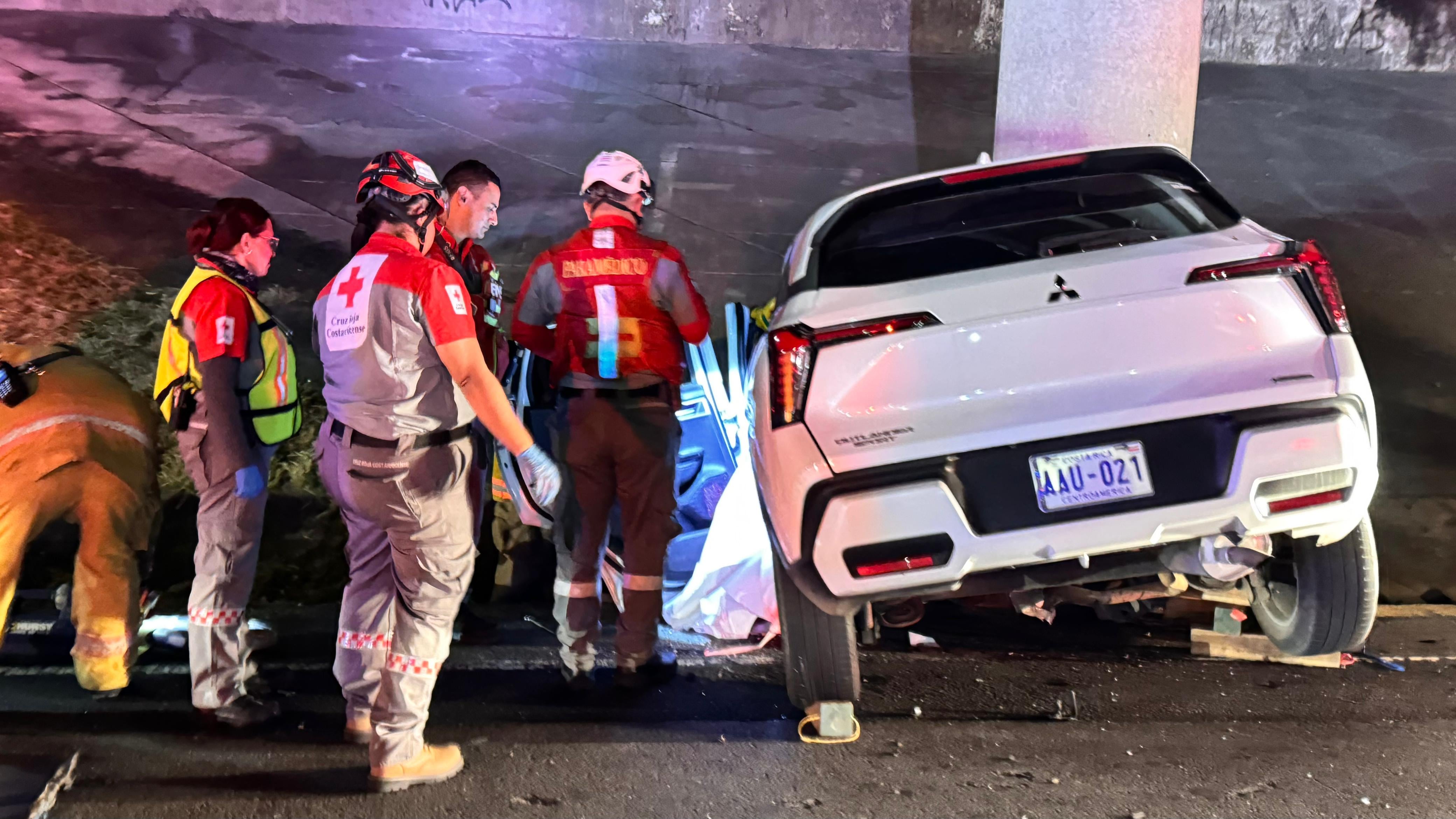 Accidente frente al aeropuerto Juan Santamaría