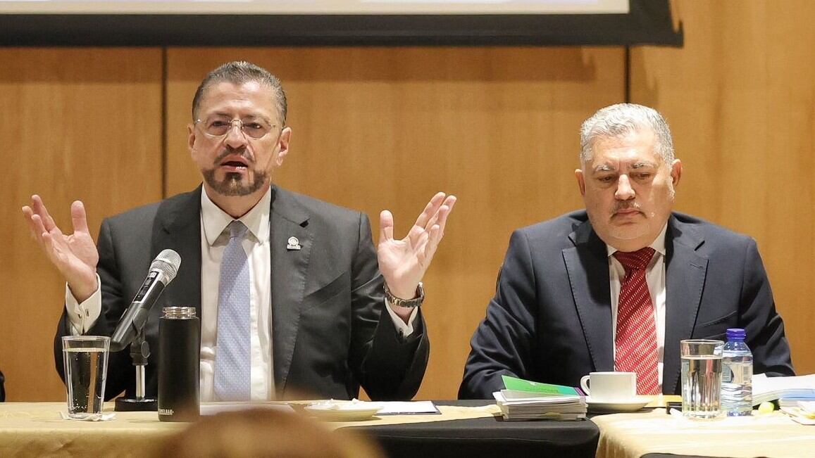 Rodrigo Chaves comisión inmunidad José Miguel Villalobos