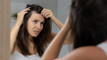 Por qué el estrés le hace perder el cabello: nuevo estudio lo explica