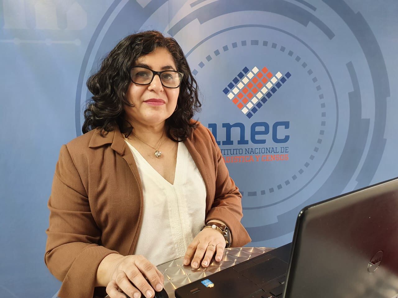 María Luz Sanarrusia, coordinadora de la Encuesta Continua de Empleo. Foto: Cortesía INEC.