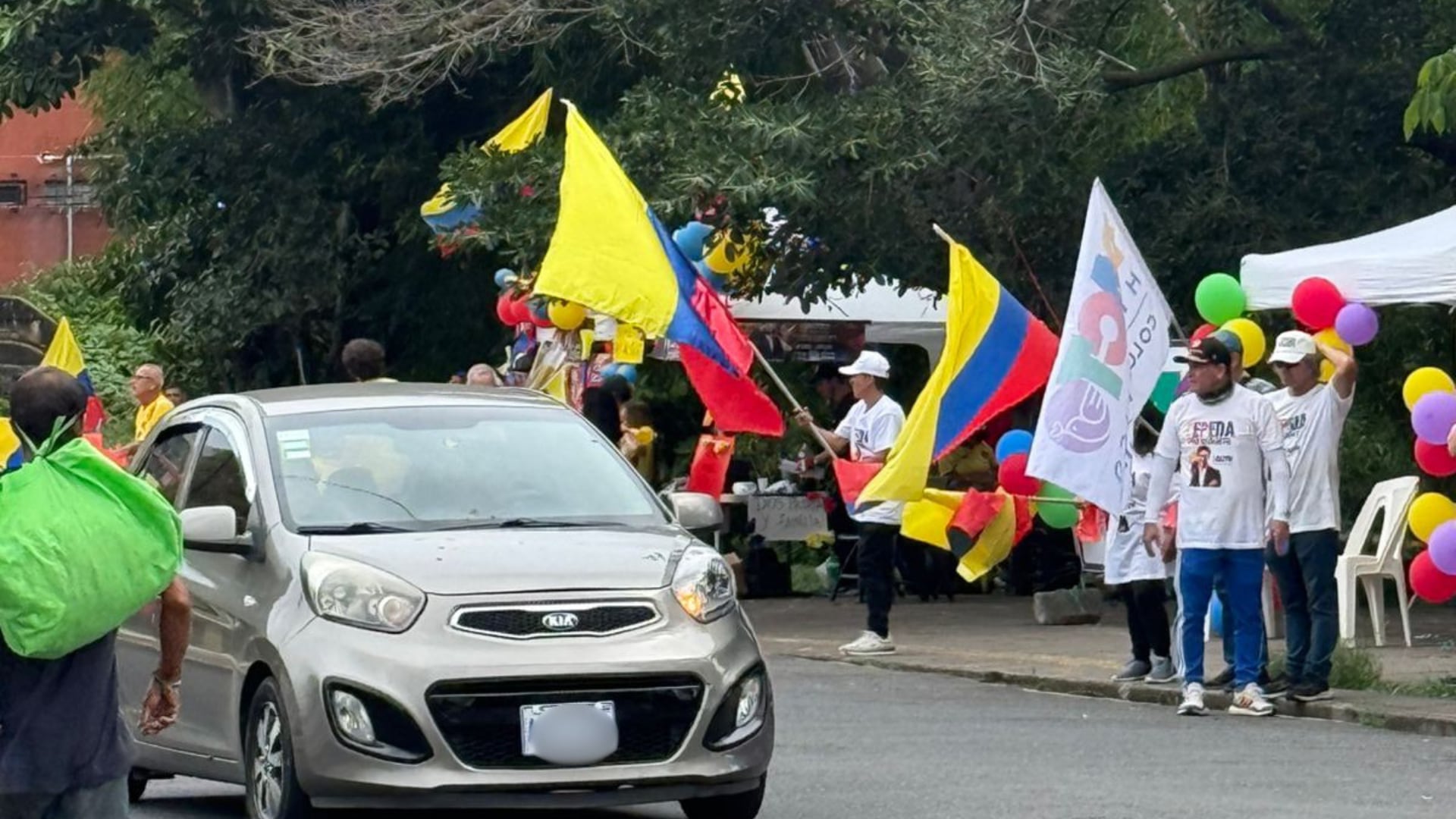 Los colombianos ratificados en Costa Rica asistieron al Museo de los Niños para ejercer su derecho al voto en la segunda ronda de las elecciones presidenciales, celebradas este domingo 21 de junio.