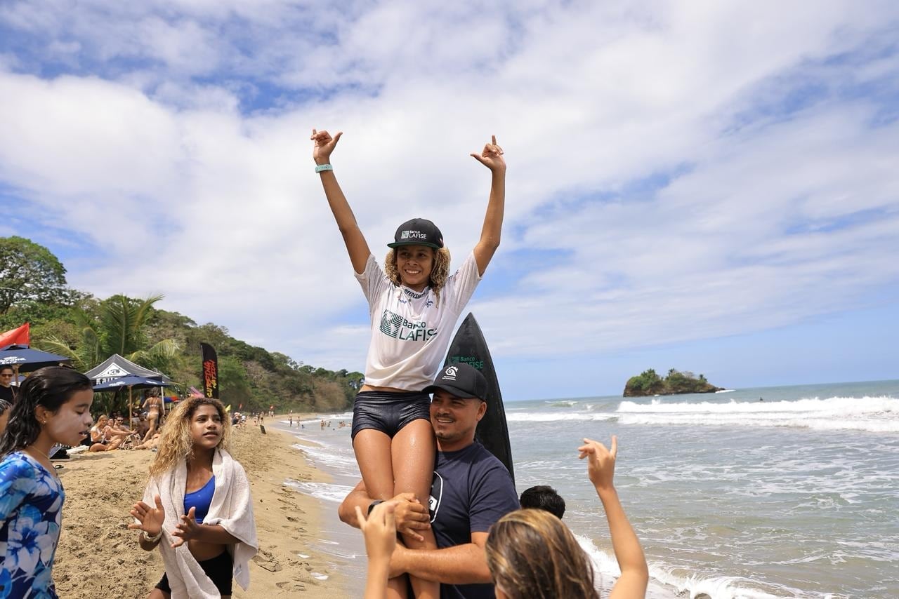Mikela Castro Bolívar
Surfista Primera fecha del Circuito Nacional de Surf
15 de febrero del 2026
Fotografía: Fabián Sánchez