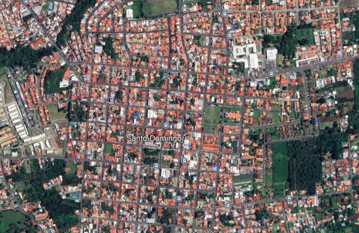 Jefa de CCSS habría ofrecido la misma vivienda a dos denunciantes de estafa. Una asegura haberle dado ¢5 millones y otra, ¢12 millones