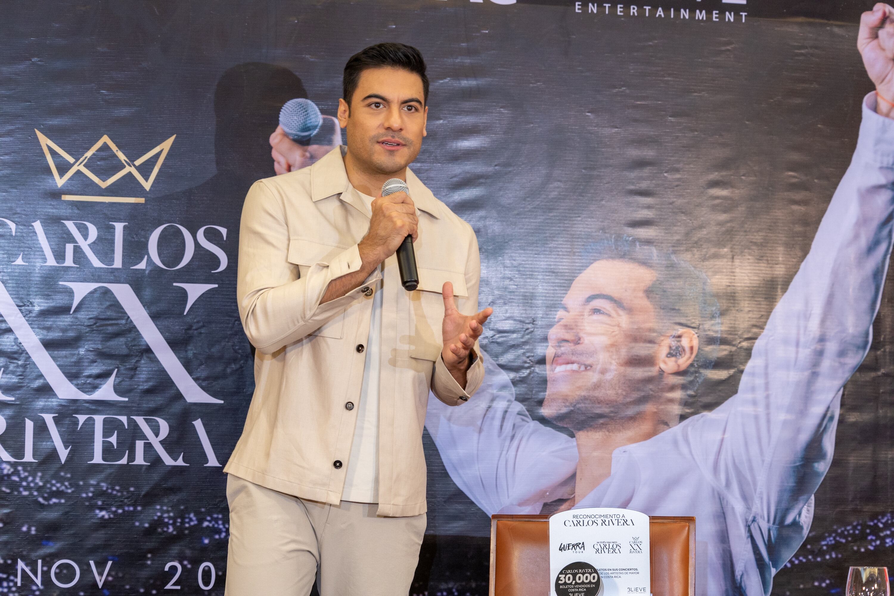 22/11/2024, San José, Escazu, Hotel Real Hotel Intercontinental, conferencia de prensa de Carlos Rivera, previo a su concierto en el país.