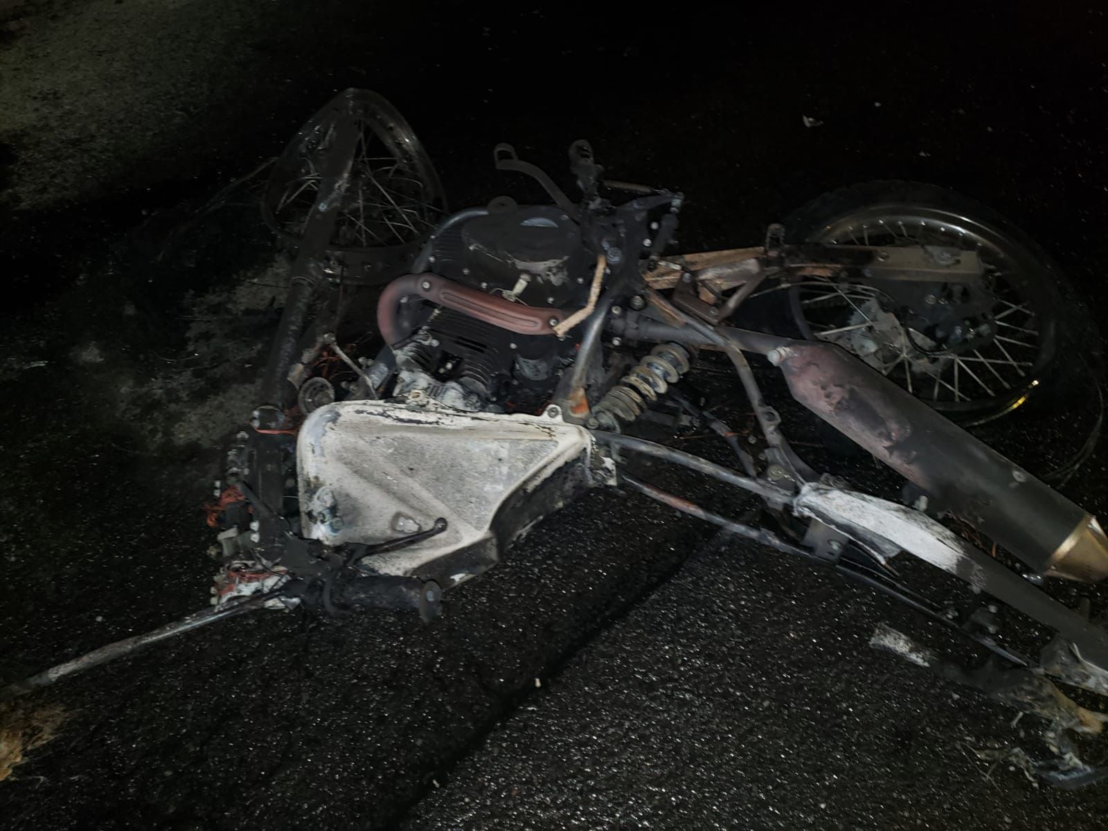 Dos fallecidos y dos personas delicadas tras choque entre motos en Carrillo de Guanacaste