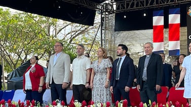 Diputado electo cuestiona ausencia de Rodrigo Chaves en actos del 11 de abril en Alajuela; Mary Munive le responde: ‘Pero estoy yo’