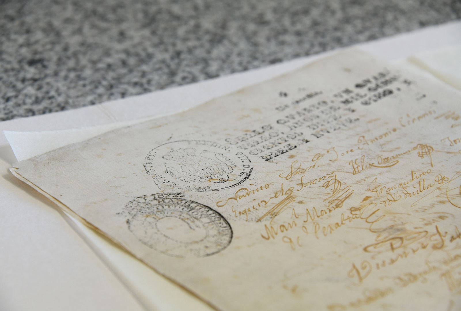 El Acta de la Independencia de Costa Rica, firmada el 29 de setiembre de 1821 fue restaurada en el 2021. La UCR con sus laboratorios realizaron análisis químicos, biológicos y físicos.