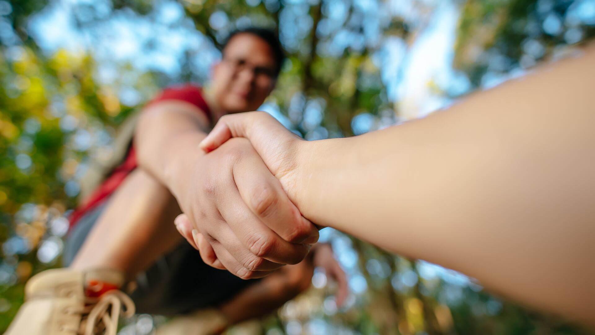 Expertos insisten en la importancia de escuchar, acompañar y validar lo que expresan las personas en riesgo.