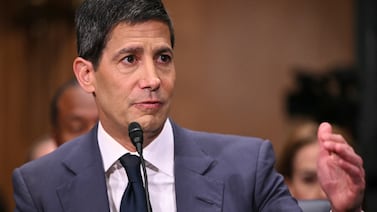 Candidato de Trump a la Fed promete salvaguardar la independencia del banco central