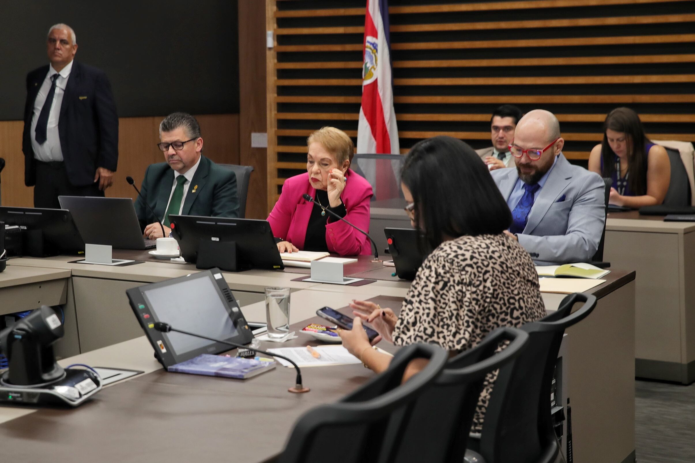 14/10/2023/ Comisión de seguridad y narco tráfico en la Asamblea Legislativa por parte de diputados a Randall Zúñiga, director del OIJ / foto John Durán