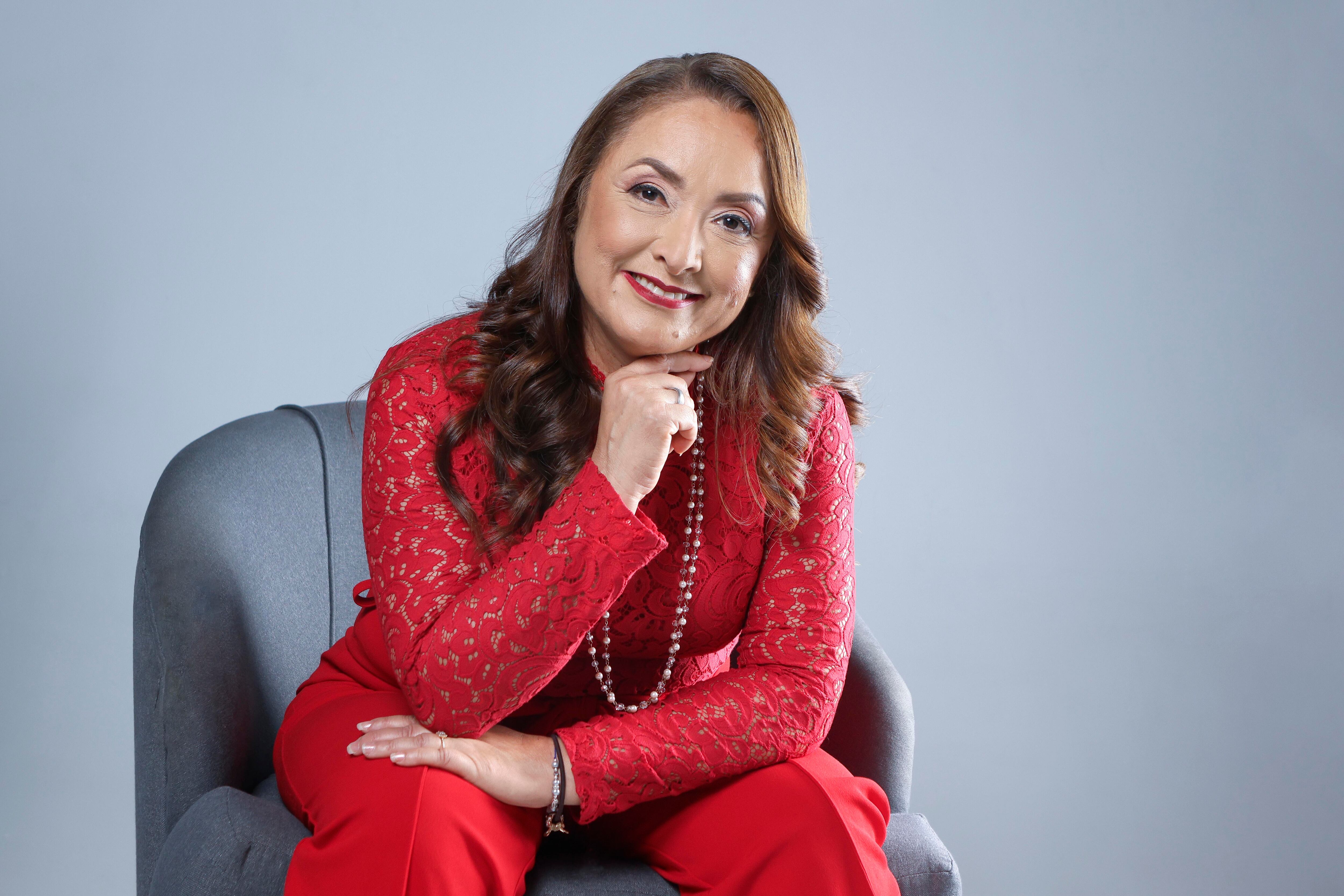 Periodista Maribelle Quirós, conductora de UNA Mirada