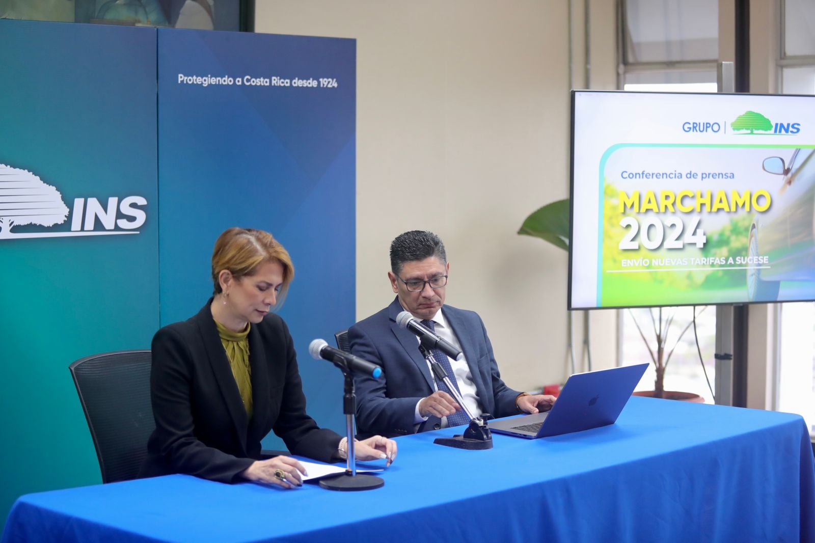 Mónica Araya y Luis Fernando Monge.