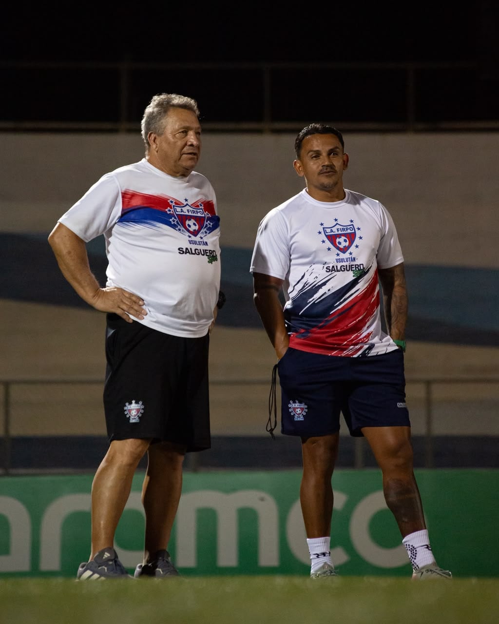 Marvin Solano es el director técnico de Luis Ángel Firpo y Kevin Sancho es su mano derecha.