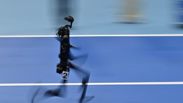 Robot humanoide chino entra al Guinness tras caminar más de 100 km en tres días