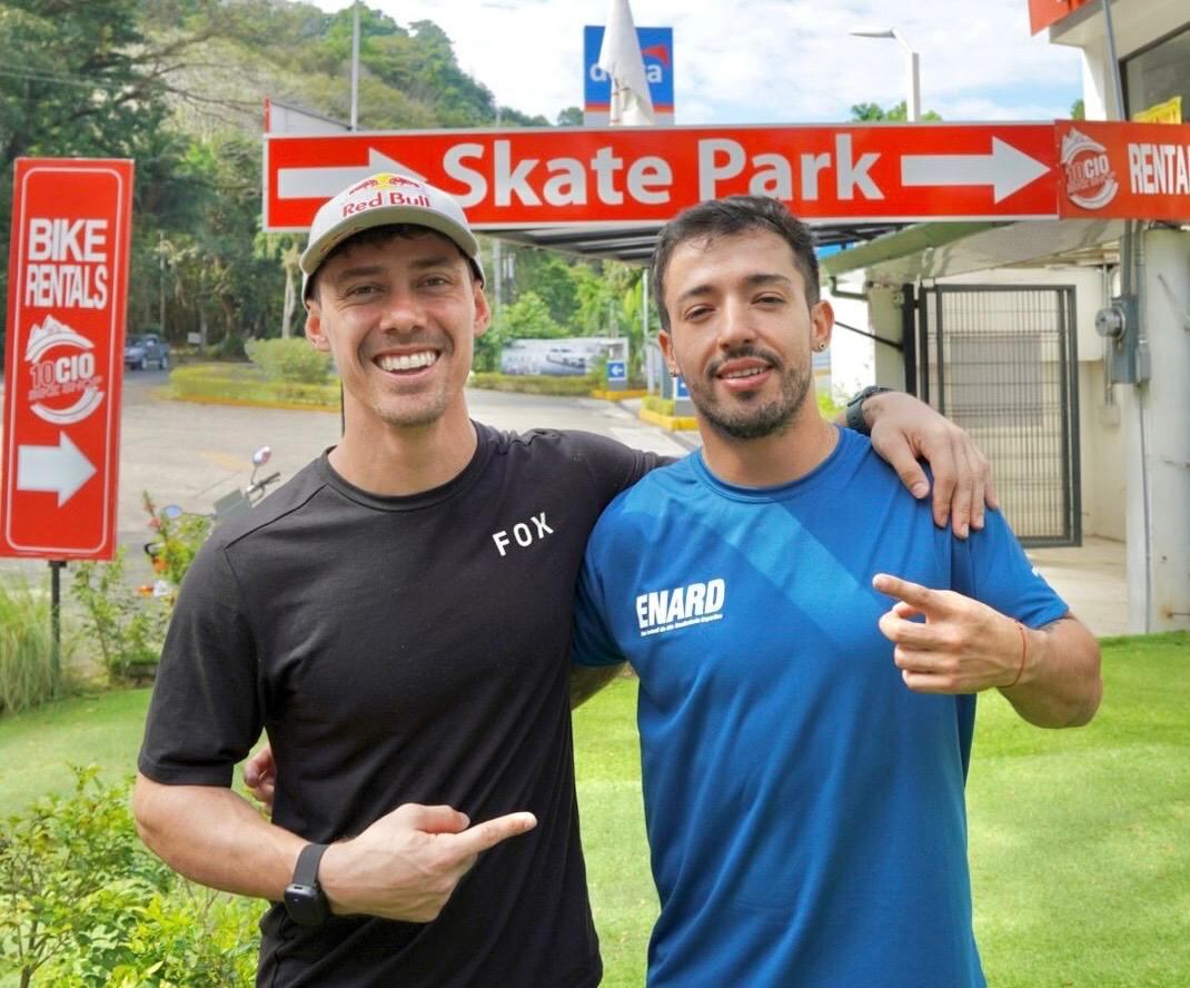 Kenneth Pollis Tencio
José Maligno Torres
Evento en Jacó
21 de febrero del 2025
Cortesía: Kenneth Pollis Tencio